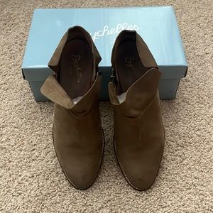 Seychelles Snare 8.5 Taupe Leather Ankle Boots